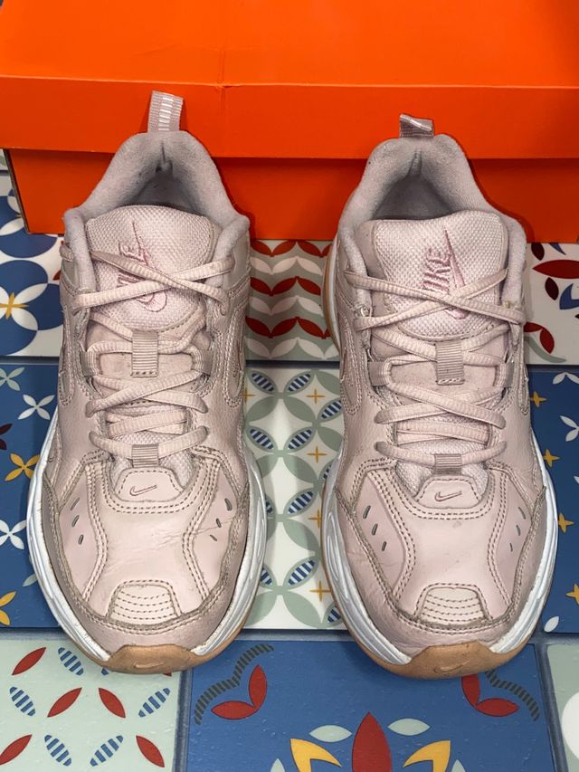 Nike M2K Tekno rosa d'occasion pour 33 EUR in Vila-Seca sur WALLAPOP