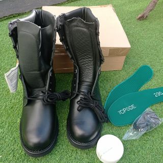 Botas Militares Negras Vidal de segunda mano por 50 EUR en El Puerto de  Santa María en WALLAPOP
