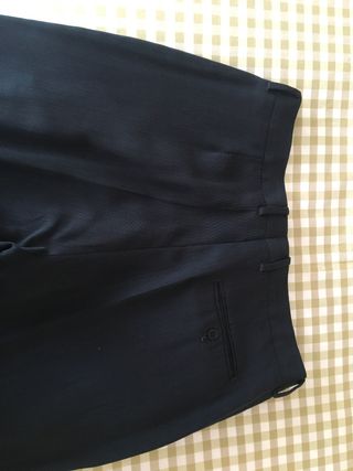 Traje azul marino hombre de Florentino de segunda mano por 25 EUR en  Rivas-Vaciamadrid en WALLAPOP