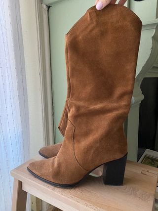 Botas mango piel de segunda mano por 29 EUR en Madrid en WALLAPOP
