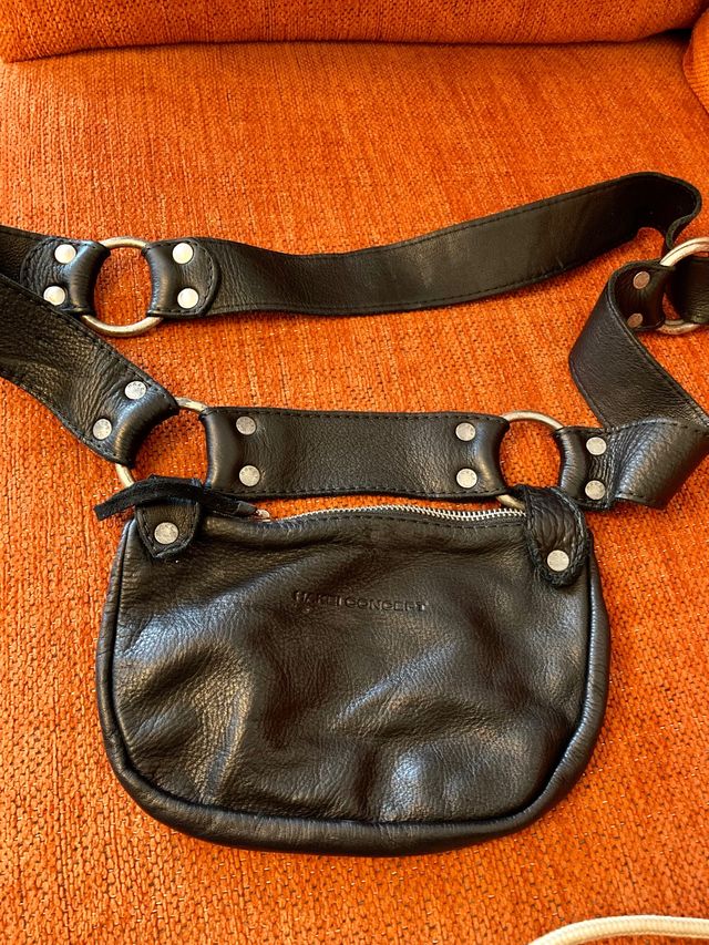 Riñonera de piel HAKEI CONCEPT