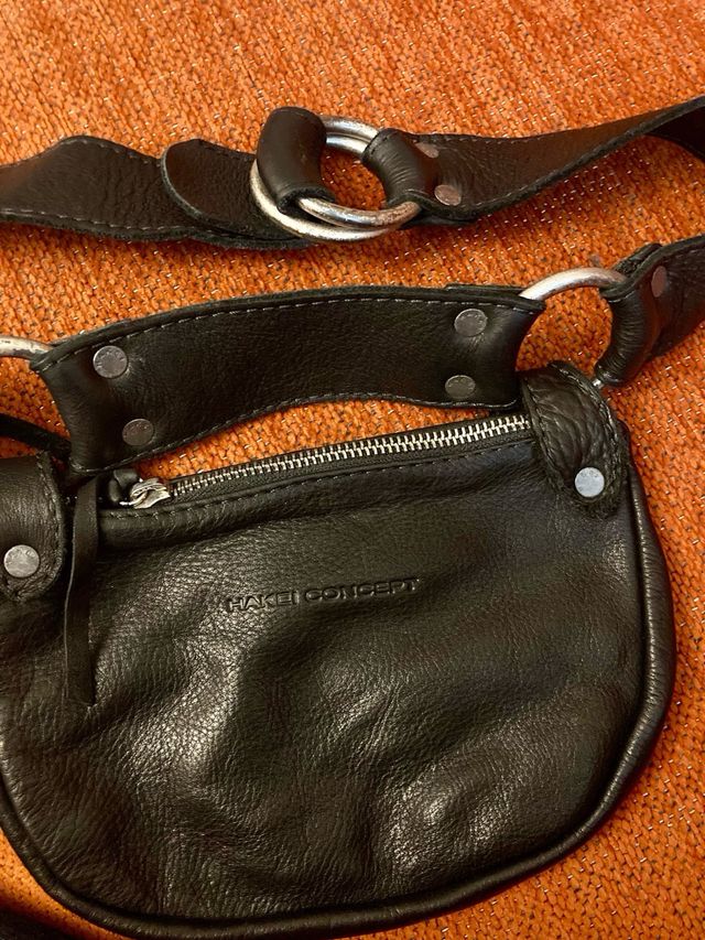 Riñonera de piel HAKEI CONCEPT