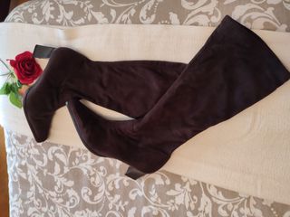 Estas son las botas de Cortefiel y Slow Love que Sara Carbonero lleva sin  parar y que tú no te vas a querer quitar