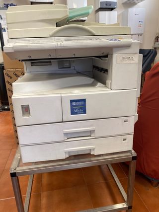 Fotocopiadora Ricoh de segunda mano por 350 EUR en La Fortuna en WALLAPOP