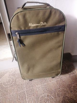 Maleta de viaje de segunda mano por 14 EUR en Burguillos en WALLAPOP