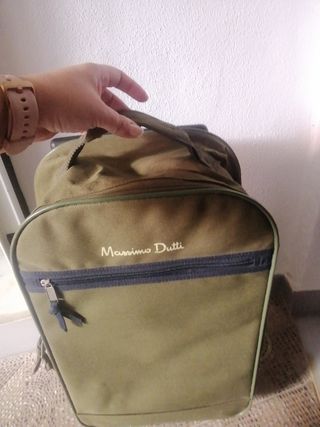 Maleta de viaje de segunda mano por 14 EUR en Burguillos en WALLAPOP