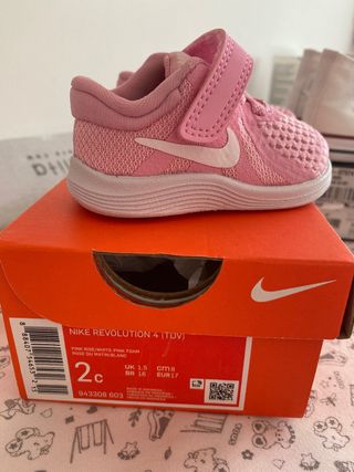 Zapatillas Nike talla 17 de segunda mano por 10 EUR en Móstoles en WALLAPOP
