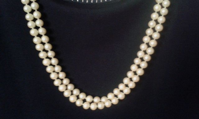Collar de Perlas, dos vueltas, Bonito Broche