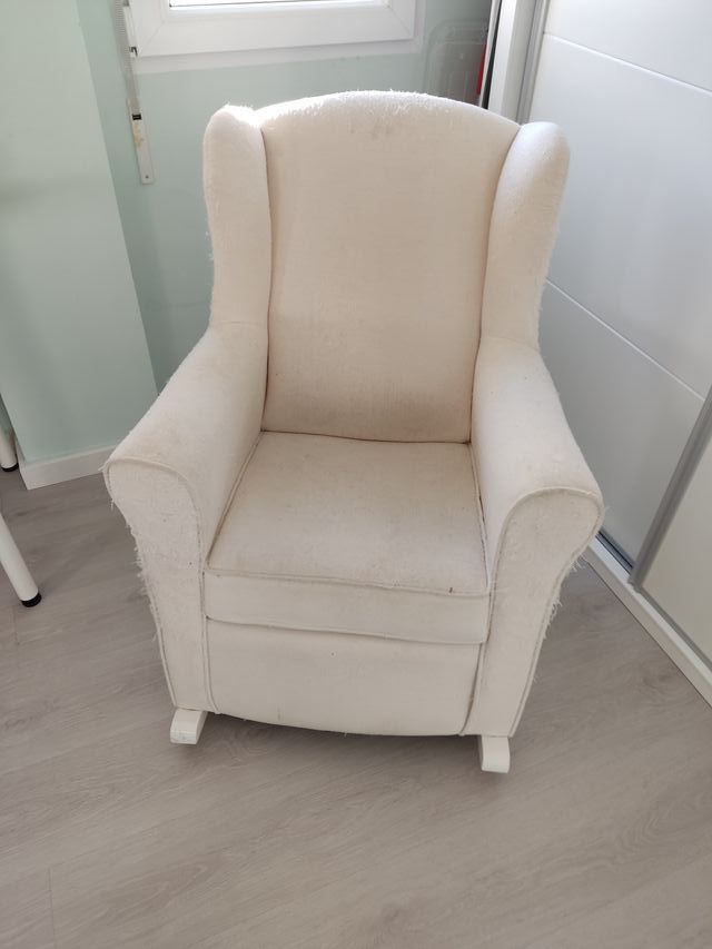 SILLON MECEDORA DE LACTANCIA