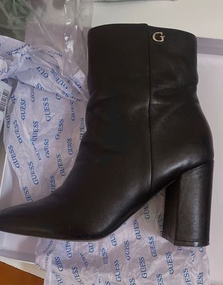 Botines guess 37 de segunda mano por 30 EUR en Madrid en WALLAPOP
