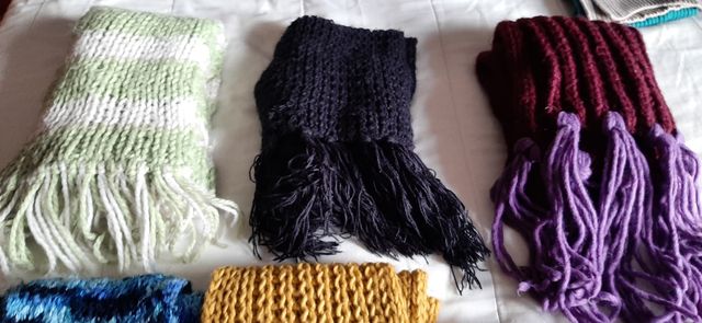 lote de bufandas de lana