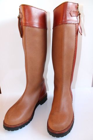 Botas Montería Valverde del Camino, nuevas, N 38 de segunda mano por 65 EUR  en Pamplona en WALLAPOP