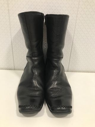 Botas negras PIKOLINOS de segunda mano por 20 EUR en Valencia en WALLAPOP