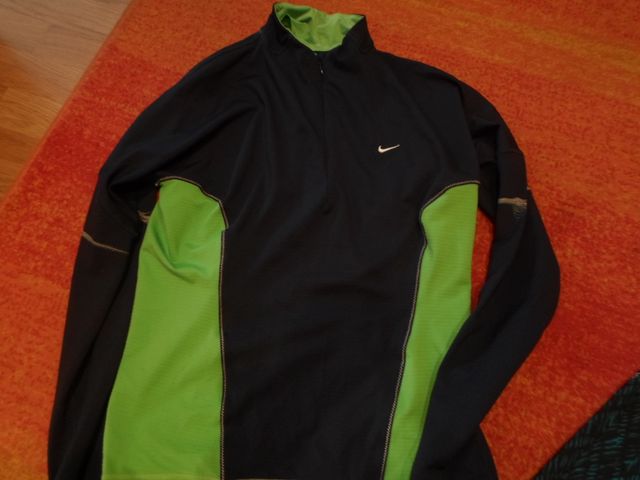 sudadera NIKE y mallas OLAIAN running seminuevo S
