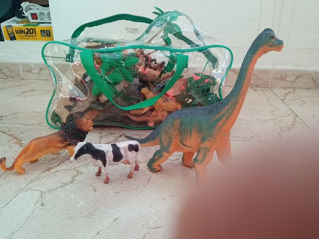 animales de plástico