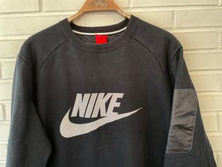 Vendo una VINTAGE NIKE sudadera negra talla L de segunda mano por 20 EUR en  Alicante en WALLAPOP