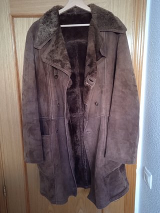 Pelliza. Abrigo hombre. Talla L de segunda mano por 150 EUR en Cobeña en  WALLAPOP