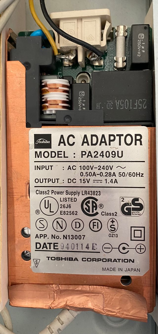 Alimentatore Toshiba (DC 15 V, 1,4 A)