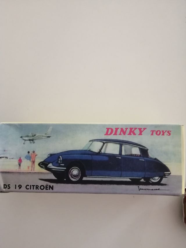 DINKY TOYS