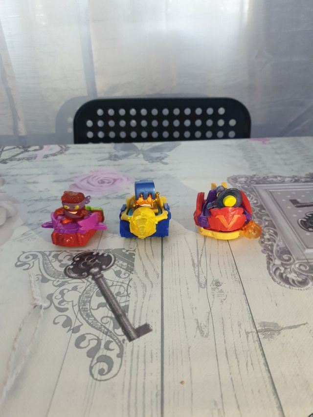 vehículos con supers zings