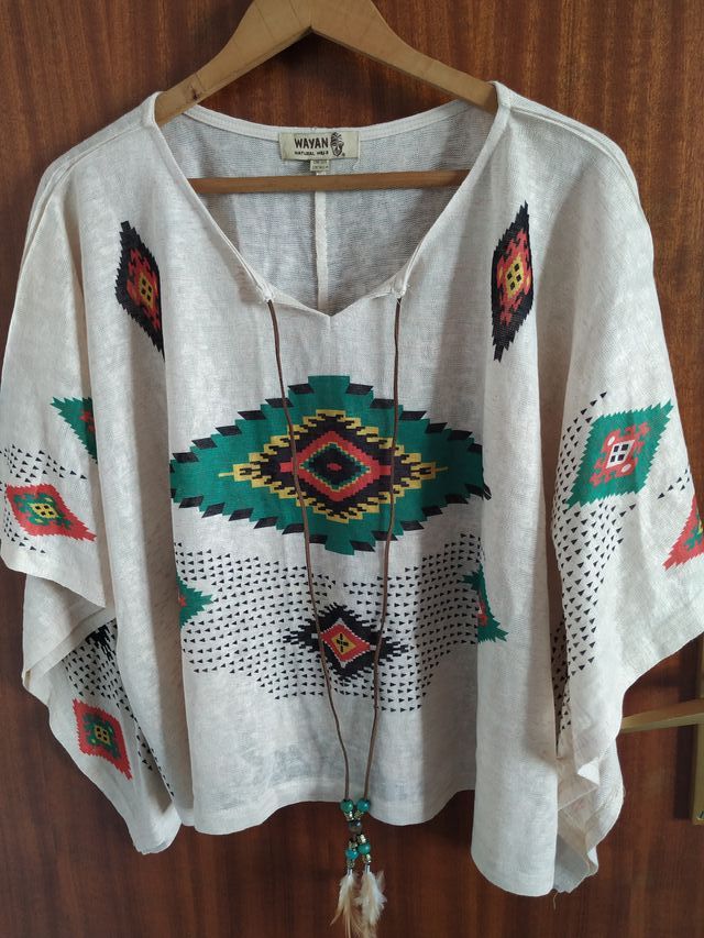 Chal étnico de lino.