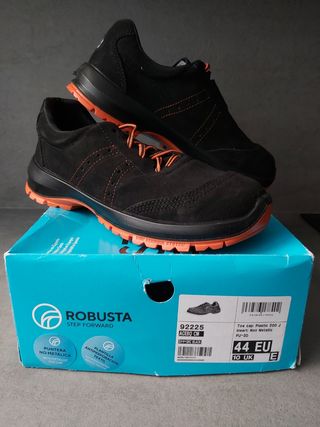 Zapatos de Seguridad ROBUSTA de segunda mano por 20 EUR en Zaragoza en  WALLAPOP