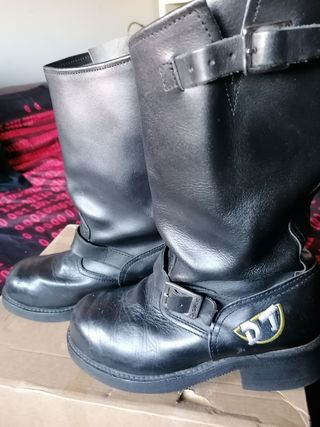 Botas moto dr. termans n38 de segunda mano por 22 EUR en Rosselló en  WALLAPOP