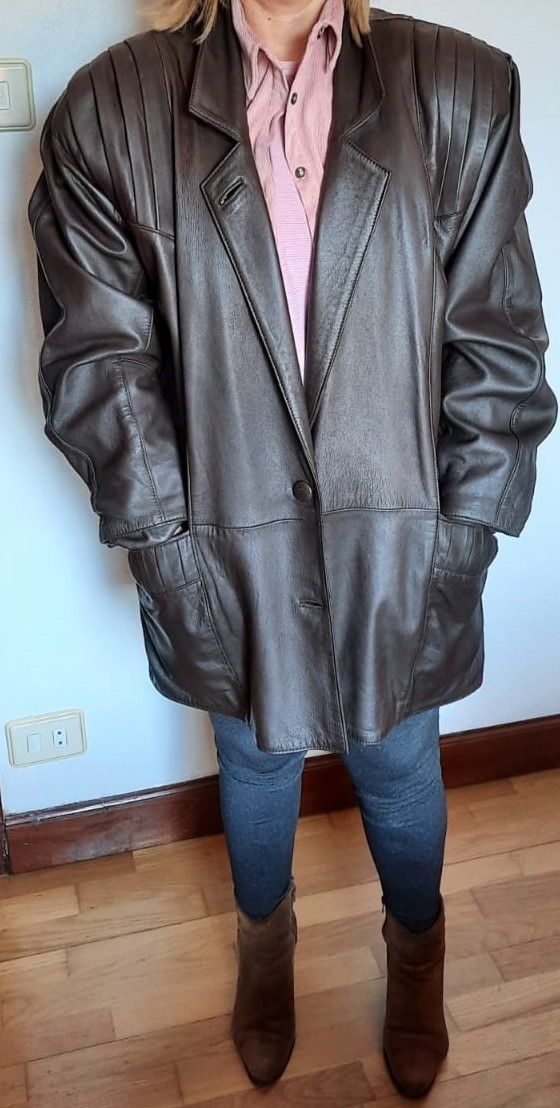 Chaquetón de cuero de señora