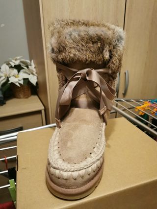 Bota mou de segunda mano por 270 EUR en Lleida en WALLAPOP