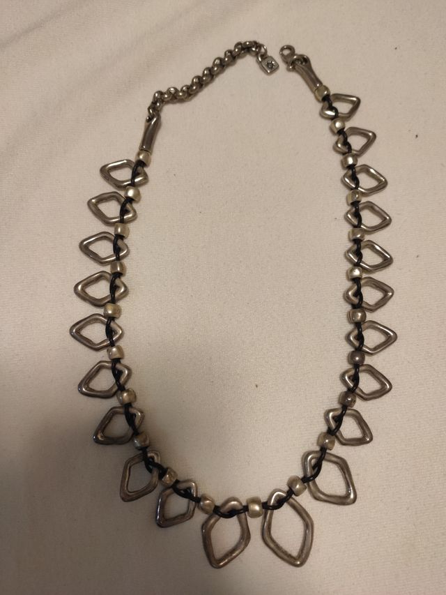 collar uno de 50