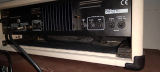 Amplificador Laney tf300 120w, y pantalla 2x12. de segunda mano por 275 EUR  en Mungia en WALLAPOP