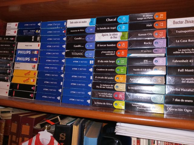 cintas de VHS mas de 60 títulos de cine