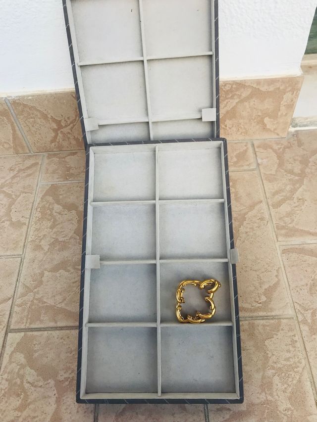 25 Portaoggetti varie misure. In simil velluto.