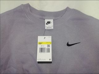 Sudadera corta Nike lila pastel de segunda mano por 50 EUR en Villarrobledo  en WALLAPOP