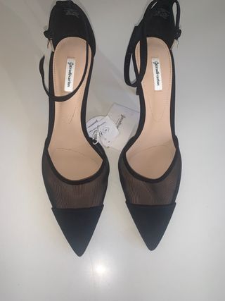 Zapatos pulsera negros Stradivarius 38 de segunda mano por 22 EUR en Zamora  en WALLAPOP