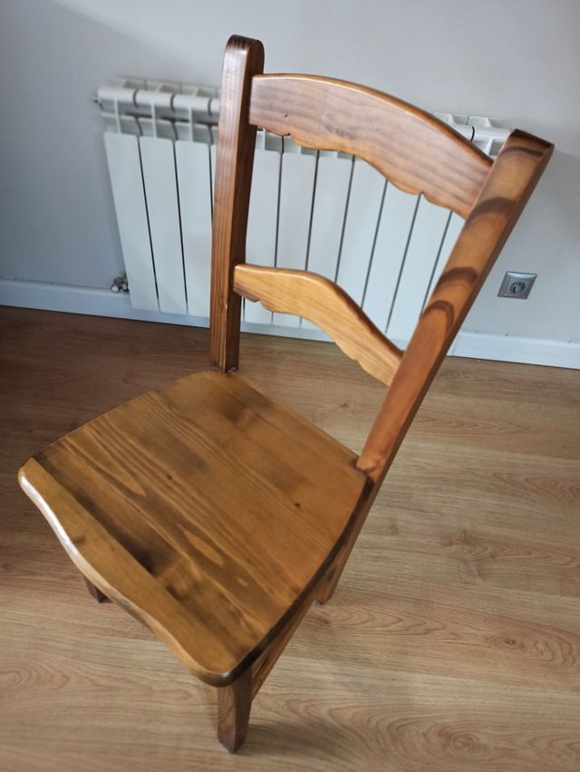 Sillas de madera