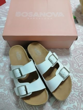 Sandalias Bosanova cuña alta talla 36 de segunda mano por 10 EUR en  Badalona en WALLAPOP