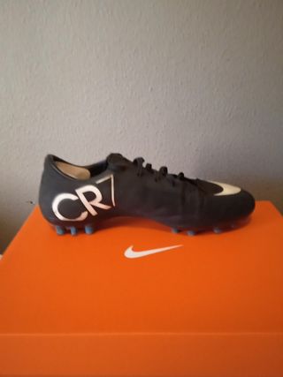 Botas futbol Nike Cr7 de segunda mano por 10 EUR en Náquera en WALLAPOP