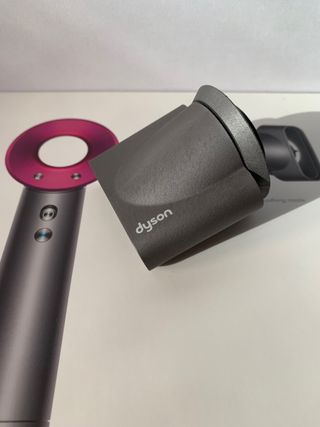 Secador Dyson de segunda mano en Madrid en WALLAPOP