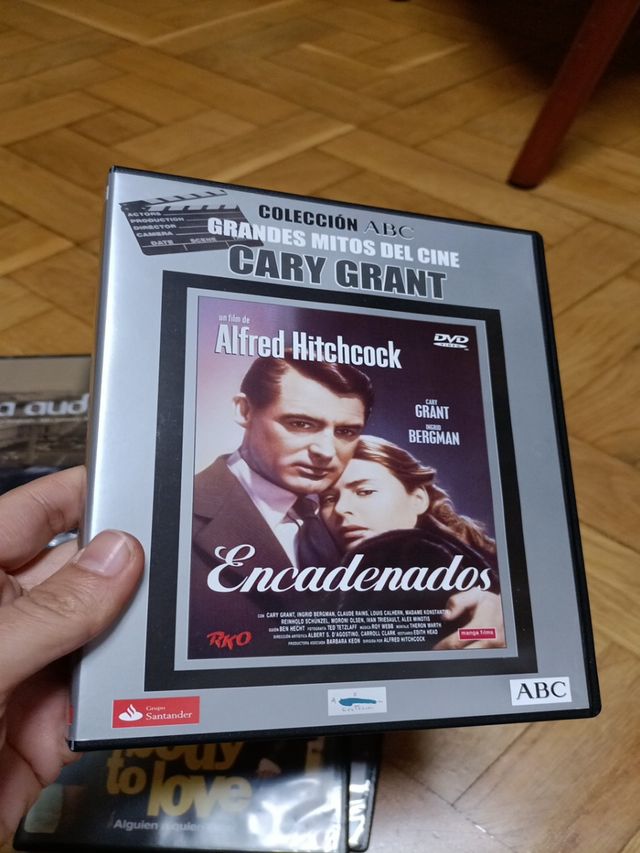 DVDS: Encadenados, Somebody to love, La audiencia.