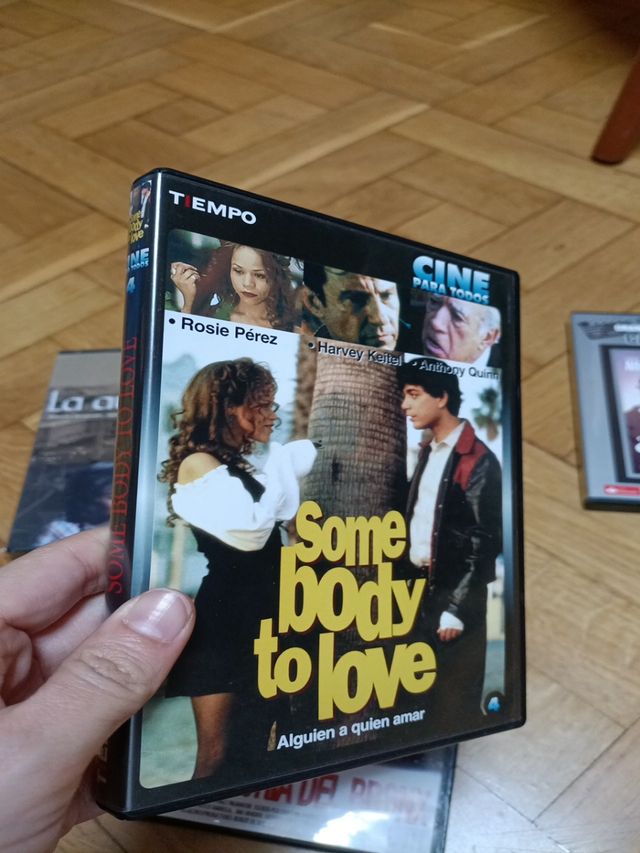 DVDS: Encadenados, Somebody to love, La audiencia.