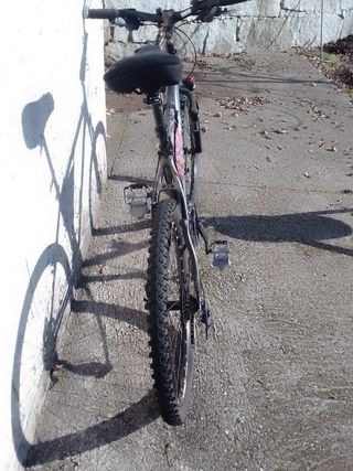 Vendo bicicleta de montaña Conor AFX 8500 DH177909 de segunda mano por 450  EUR en Carballeda en WALLAPOP
