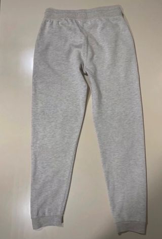 Pantalón de chandal Primark t\\/12 de segunda mano por 4 EUR en Alcalá la  Real en WALLAPOP
