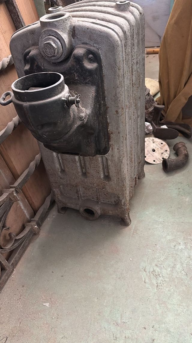 caldera roca antigua