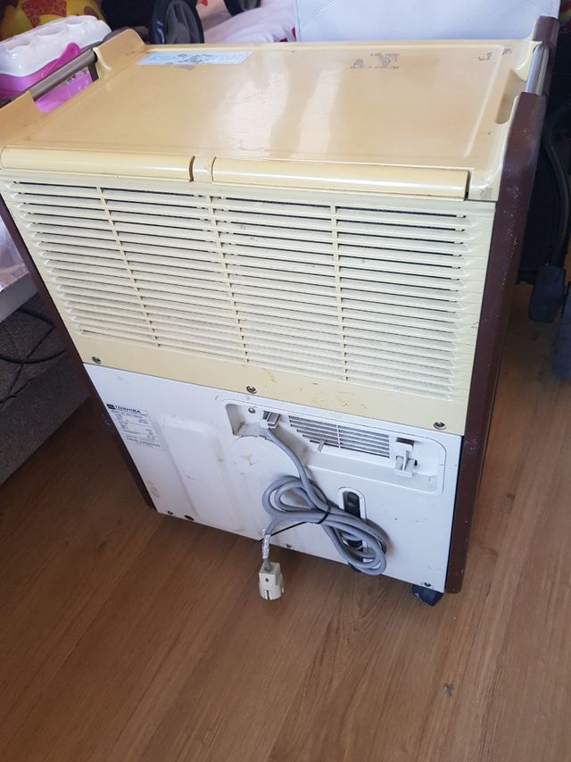 Vecchia aria condizionata