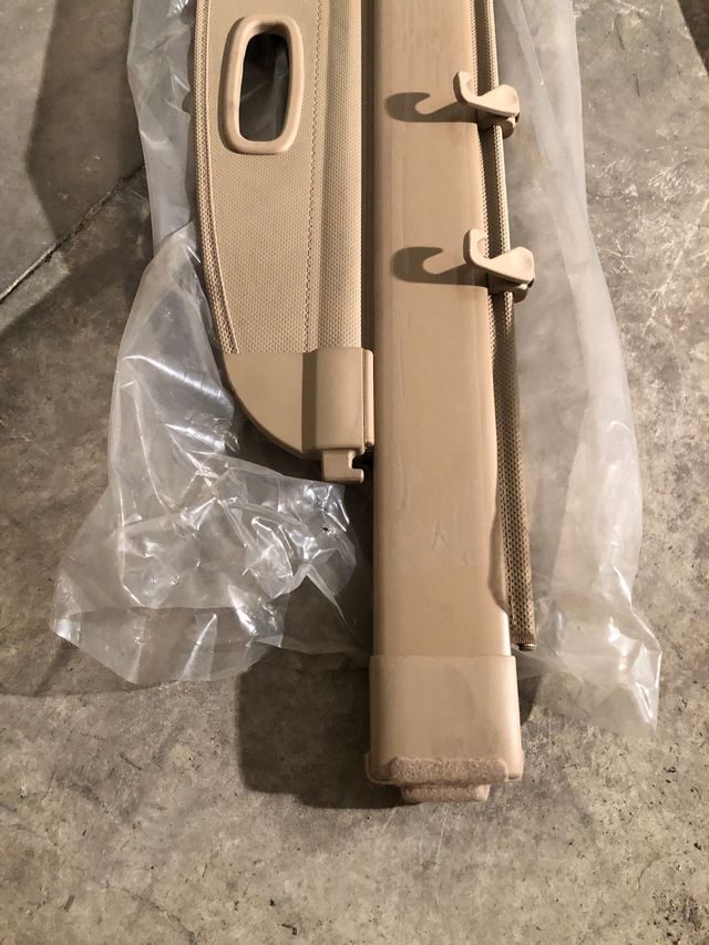 Bandeja trasera kia Caren