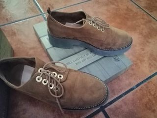 Zapatos plataforma de piel marrones de segunda mano por 4 EUR en Leganés en  WALLAPOP