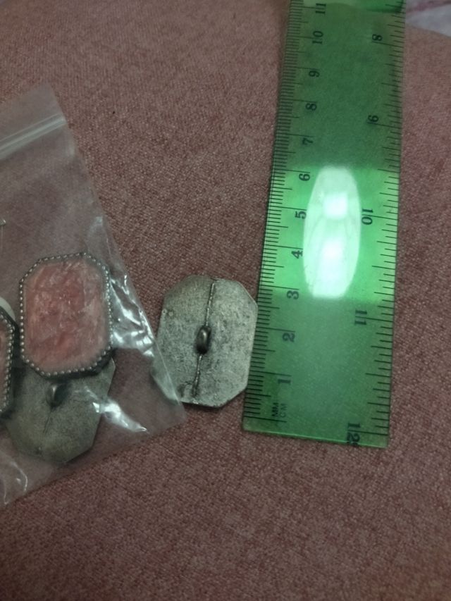 4 botones metal color salmón