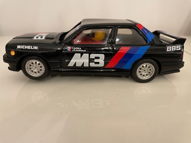 SCALEXTRIC BMW M3 A ESTRENAR NO JUGADO.