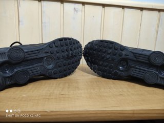 Zapatillas Nike shox originales (negras) de segunda mano por 45 EUR en  Móstoles en WALLAPOP